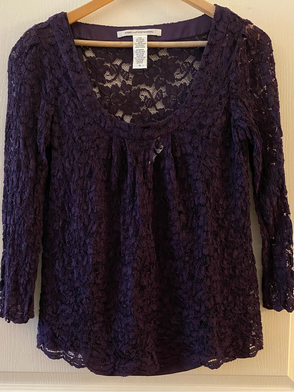 DIANE VF Hasina Floral Lace Pullover Scallop Hem Blouse in Purple - 12
